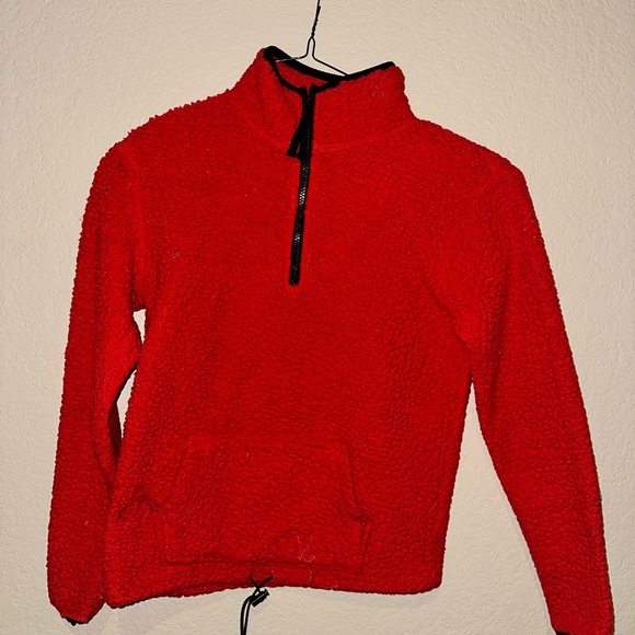 Red Teddy pullover - Picture 1 of 2